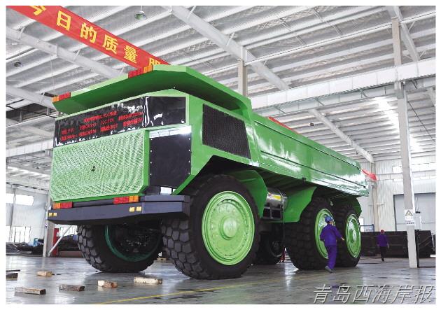 150吨级无人驾驶智能矿山自卸车仅一条轮胎就高达25米